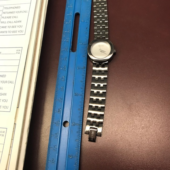 Guess dark grey watch - Picture 4 of 5